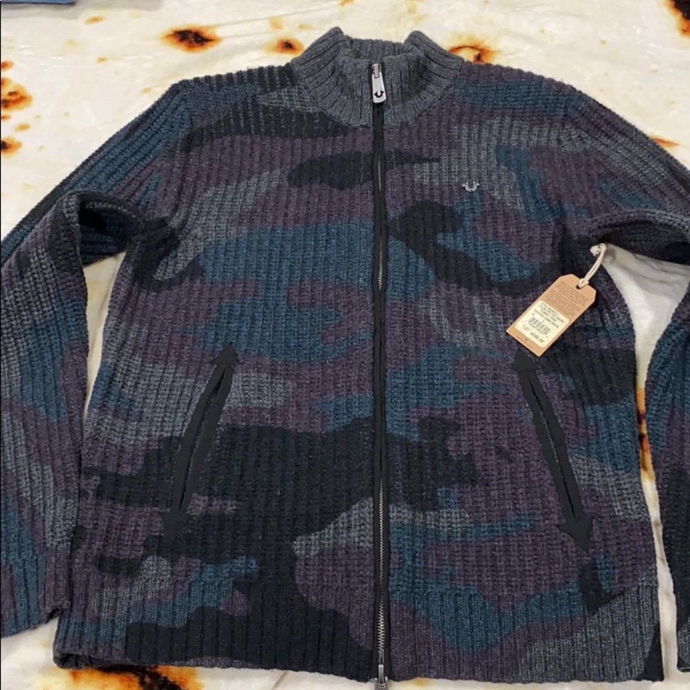 True Religion Funnel Neck Camo Sweater L NWT